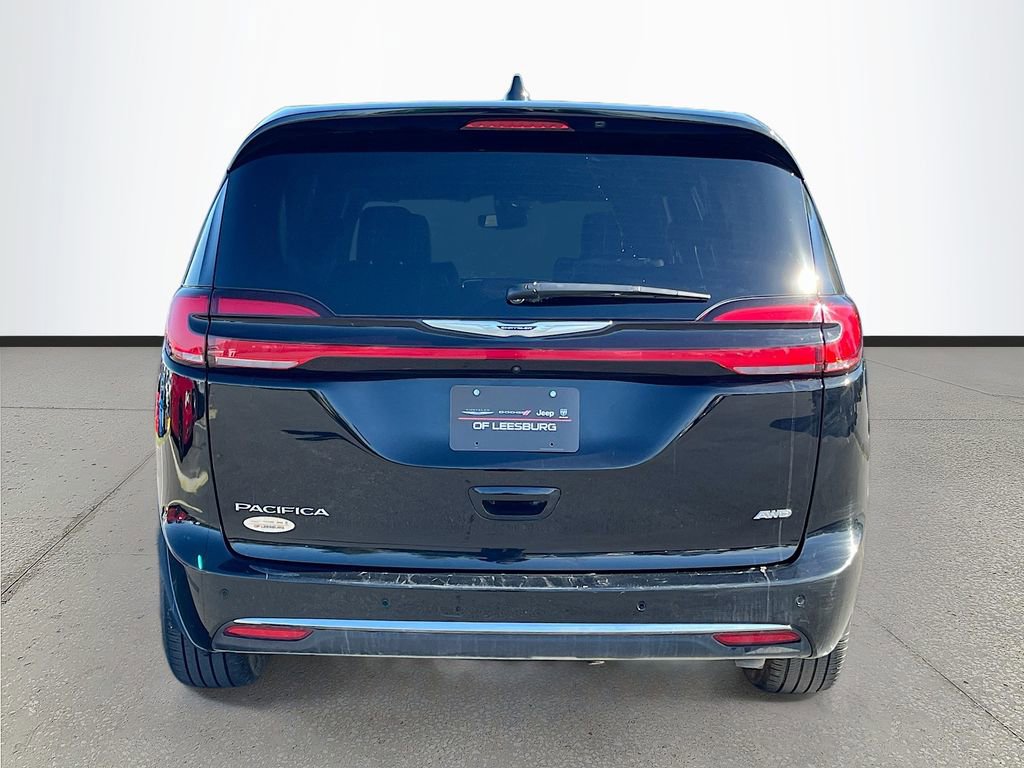 Certified 2025 Chrysler Pacifica Select image 4