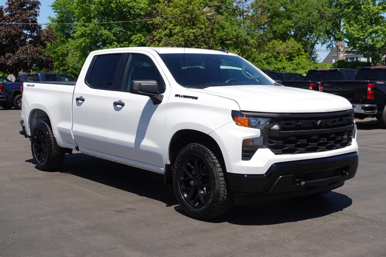 Used 2024 Chevrolet Silverado 1500 W/T w/ WT Value Package AWD/4WD image 6
