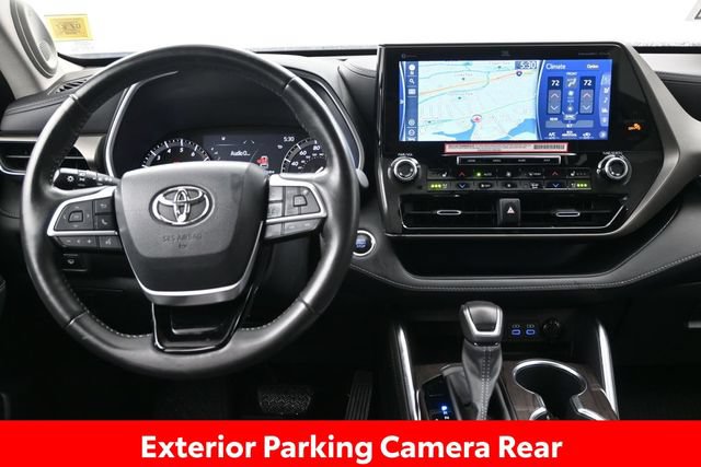 Used 2022 Toyota Highlander Limited AWD/4WD image 14