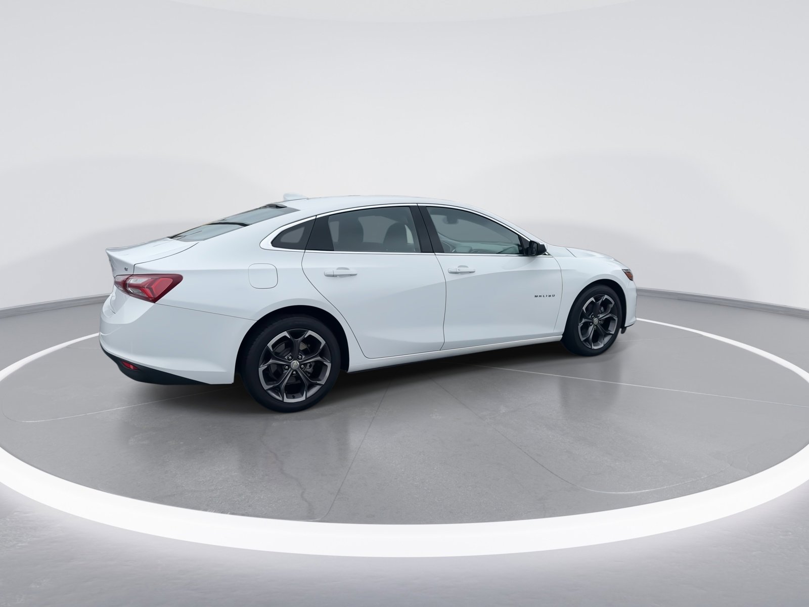 Used 2022 Chevrolet Malibu LT image 9