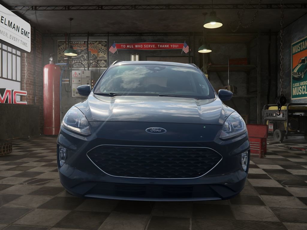 Used 2022 Ford Escape SEL w/ Technology Package image 2