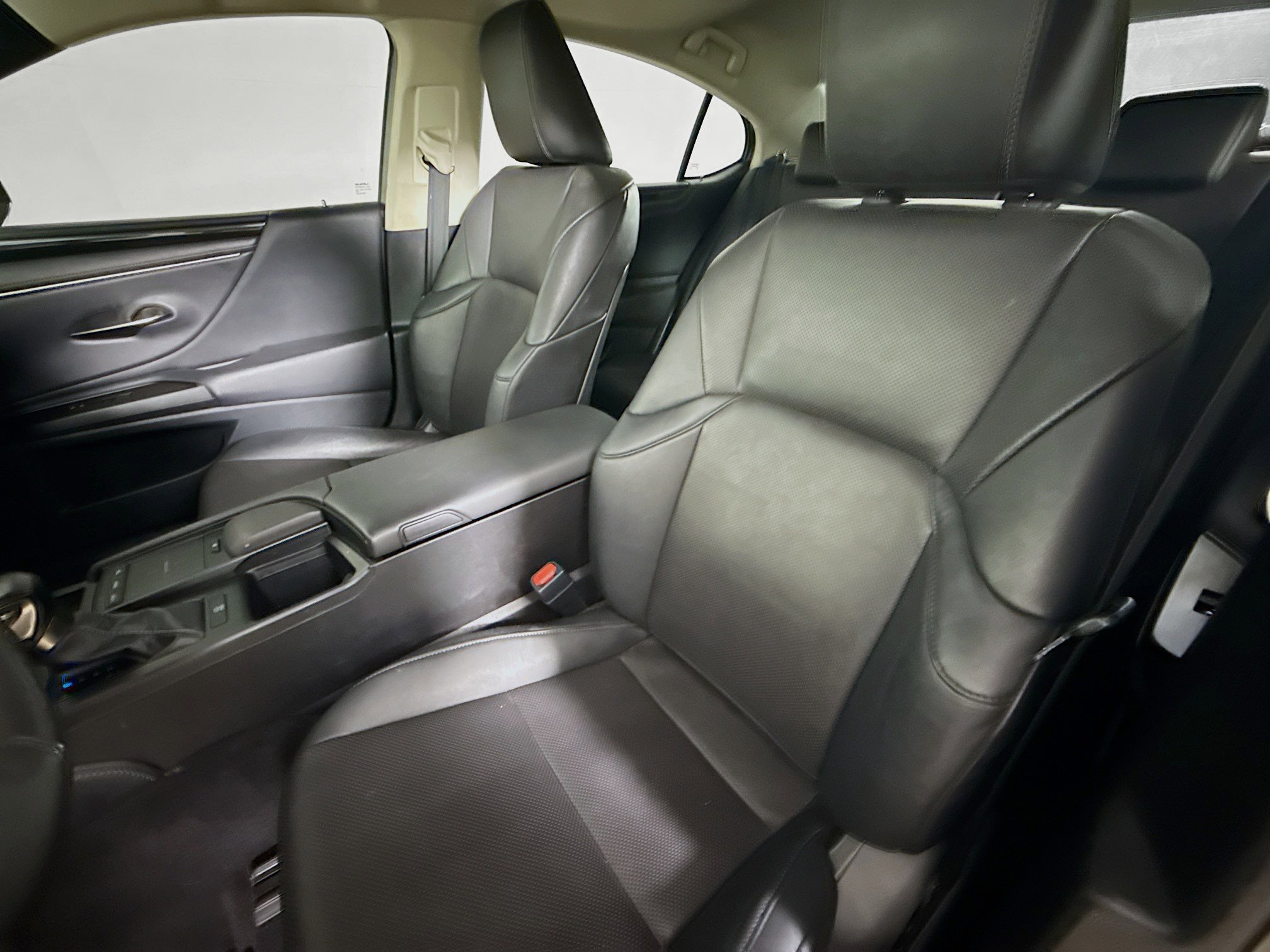 Used 2019 Lexus ES 350 image 24