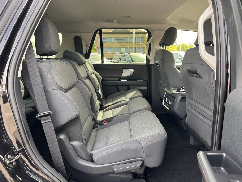 Used 2025 Ford Expedition Active image 21