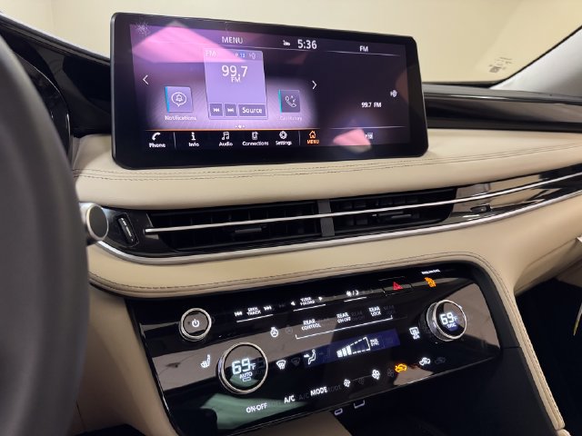 Used 2025 INFINITI QX60 Pure FWD image 13