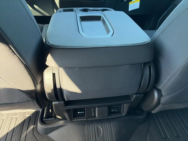 New 2026 GMC Sierra 1500 SLE w/ Preferred Package image 13