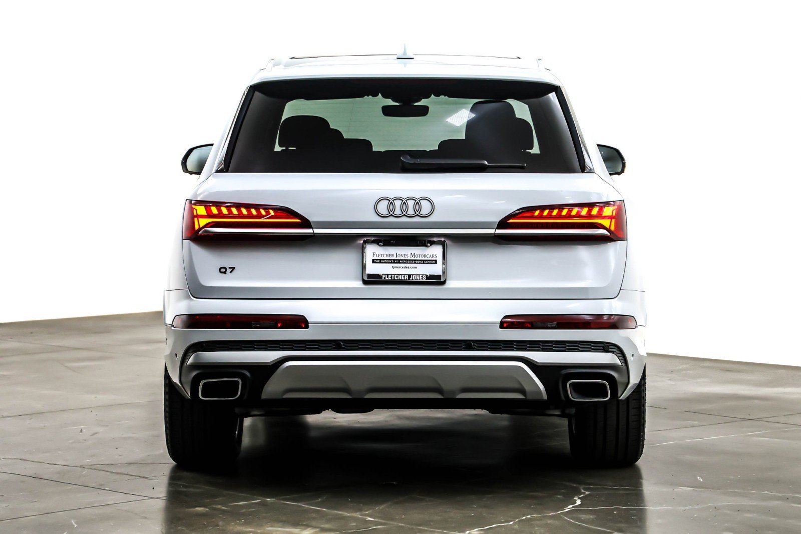 Used 2025 Audi Q7 2.0T Premium w/ Convenience Package image 4