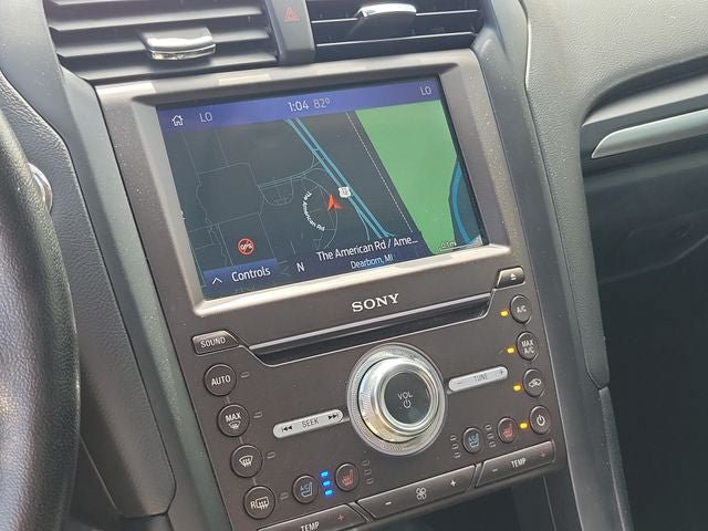 Used 2020 Ford Fusion Titanium FWD image 18