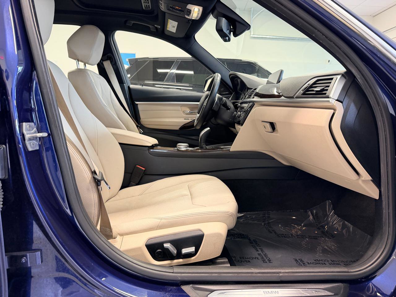 Used 2017 BMW 340i Sedan image 23