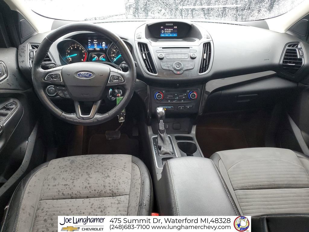 Used 2017 Ford Escape SE w/ SE Sport Appearance Package image 21