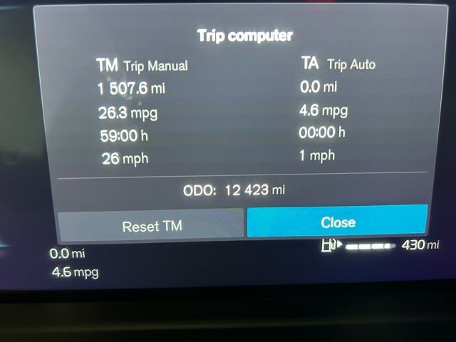 Used 2025 Volvo XC40 B5 Core AWD/4WD image 15