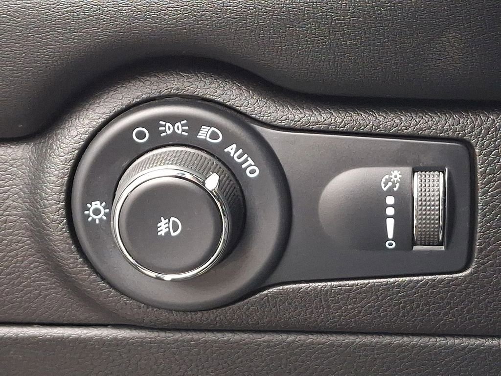 Used 2021 Dodge Durango Citadel w/ Premium Entertainment Group image 25