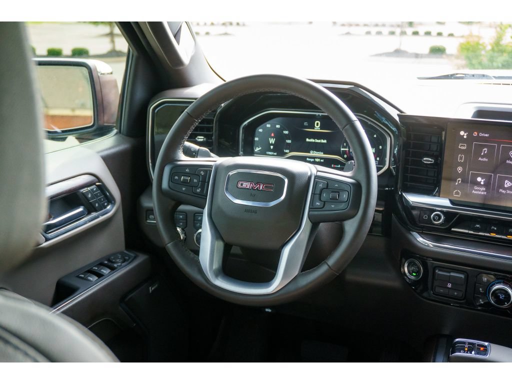 Used 2024 GMC Sierra 1500 SLT AWD/4WD image 19
