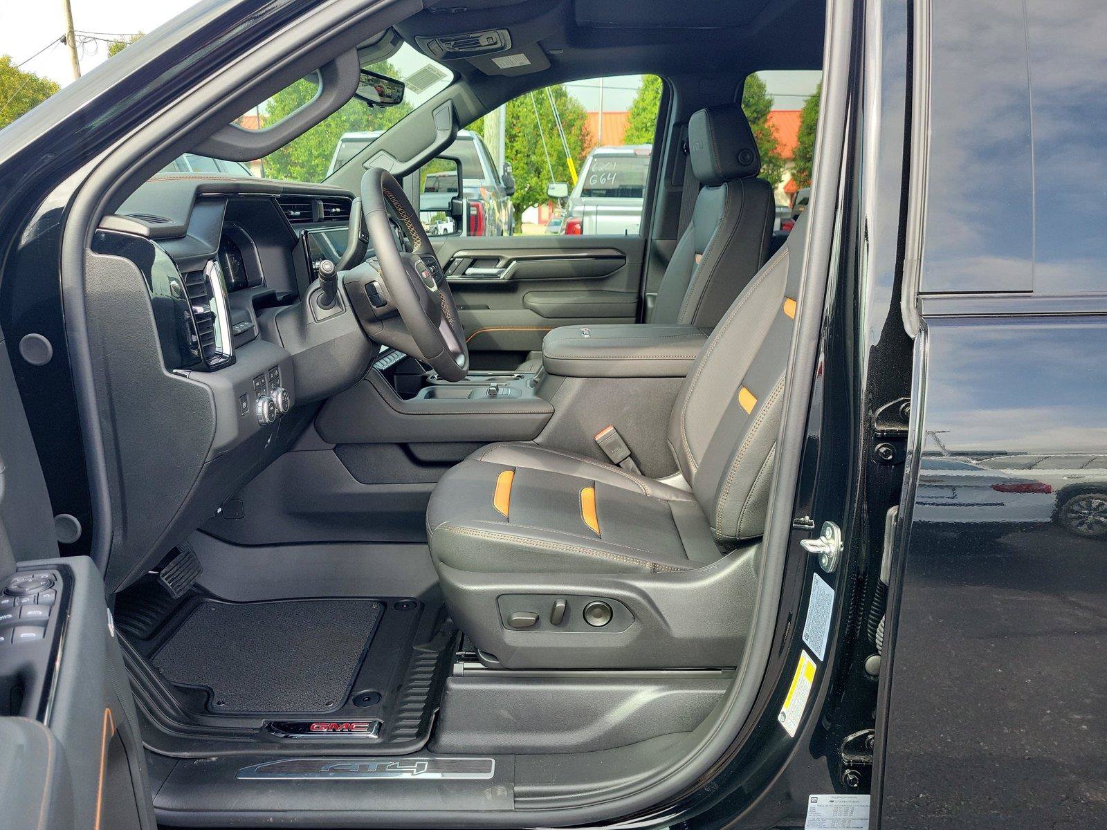 New 2026 GMC Sierra 2500 AT4 w/ AT4 Premium Plus Package AWD/4WD image 15