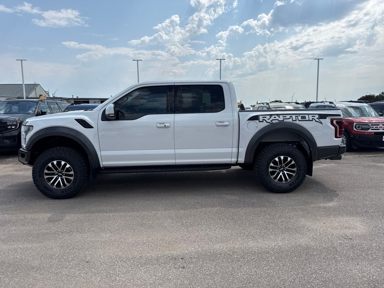 Used 2018 Ford F150 Raptor w/ Equipment Group 802A Luxury AWD/4WD image 2