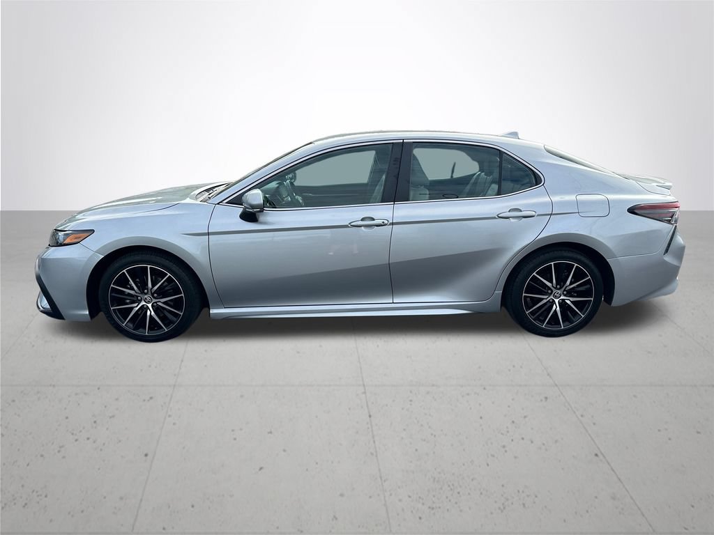 Used 2023 Toyota Camry SE FWD image 10