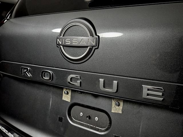 Used 2022 Nissan Rogue SV image 29