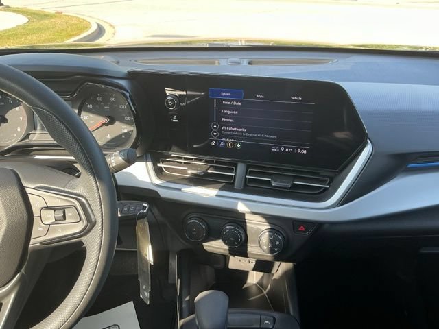 Used 2025 Chevrolet Trax LS w/ Driver Confidence Package FWD image 25