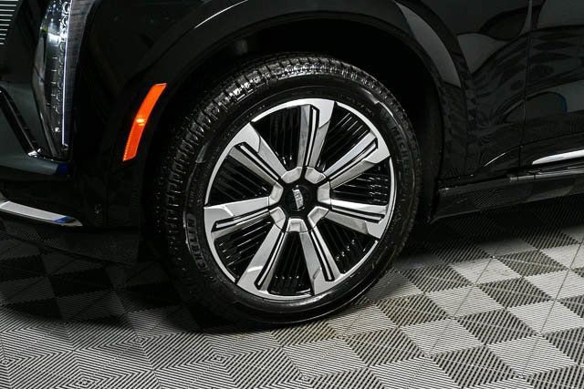 New 2025 Cadillac Escalade IQ Luxury 2 image 27