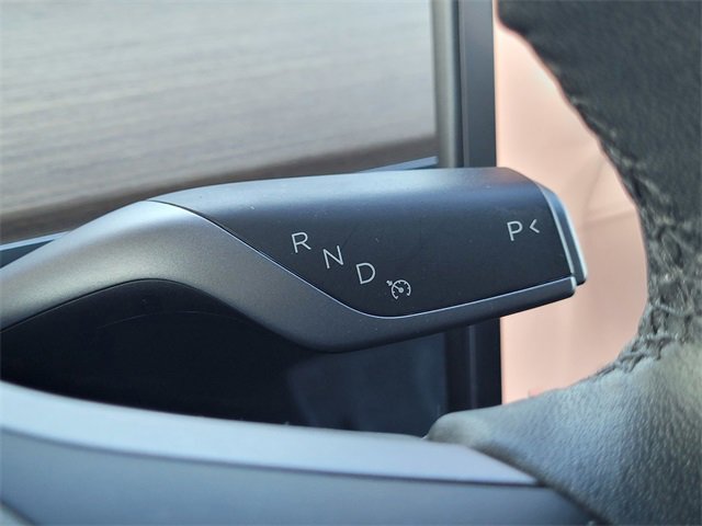 Used 2023 Tesla Model Y Performance image 11