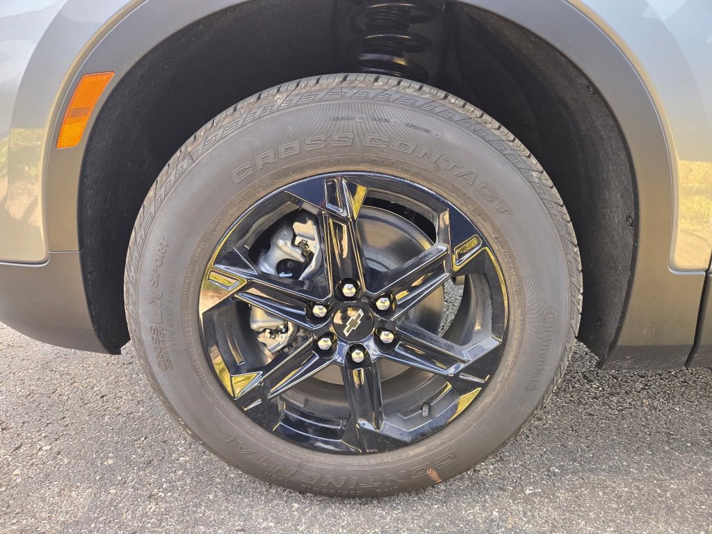 New 2025 Chevrolet Blazer LT w/ Convenience Package image 34