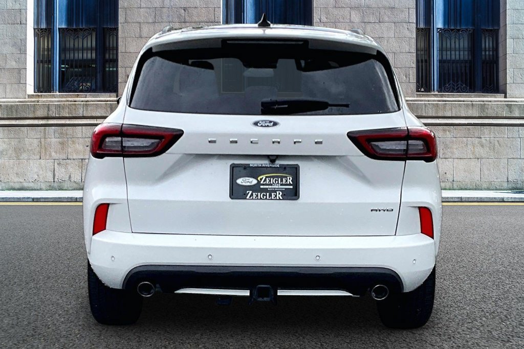 Certified 2023 Ford Escape ST-Line Select w/ Tech Pack #2 AWD/4WD image 4