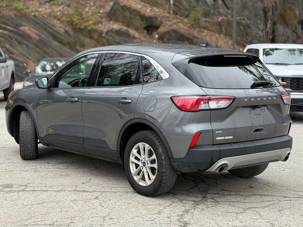 Certified 2022 Ford Escape SE w/ Convenience Package image 3