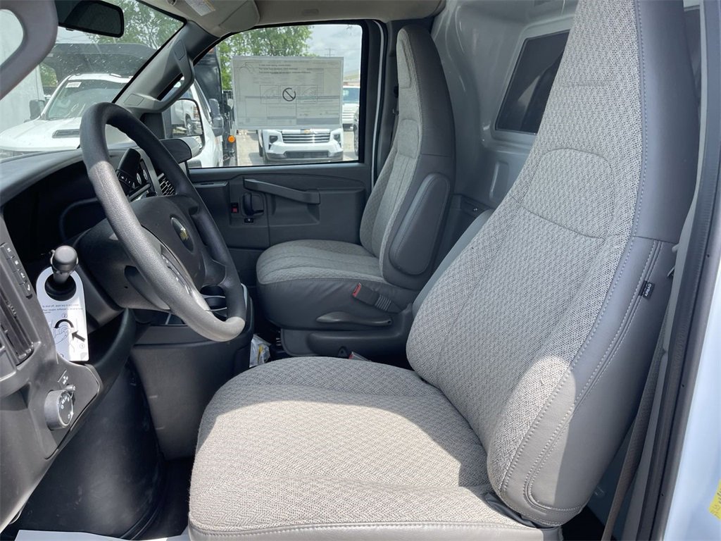 New 2025 Chevrolet Express 2500 w/ Driver Convenience Package image 7