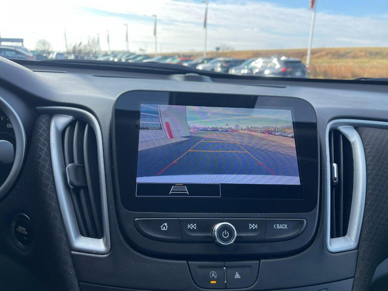 Used 2023 Chevrolet Malibu LT image 30