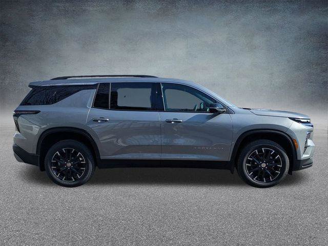 New 2026 Chevrolet Traverse LT w/ Sun and Wheel Package FWD image 3