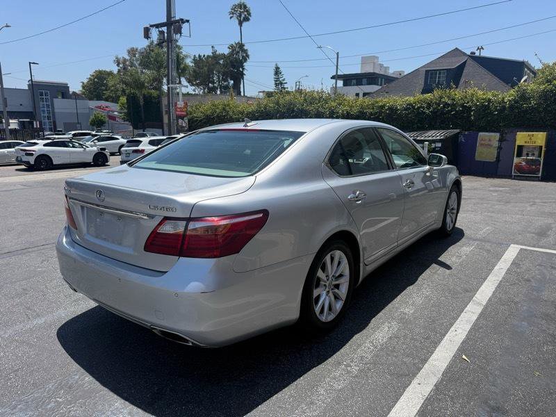 Used 2010 Lexus LS 460 RWD image 5