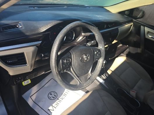 Used 2016 Toyota Corolla LE image 6