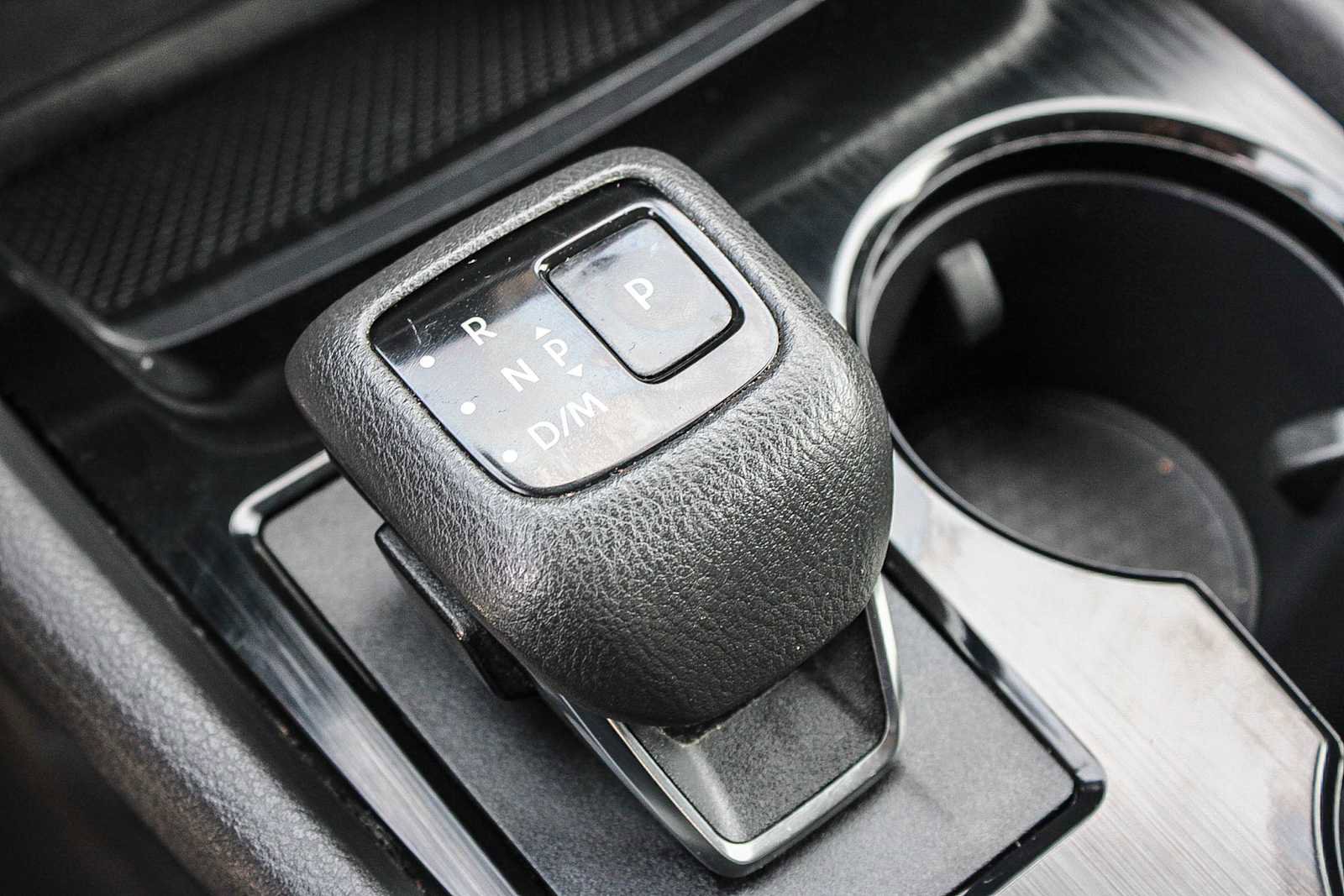 Used 2023 Nissan Rogue S image 17