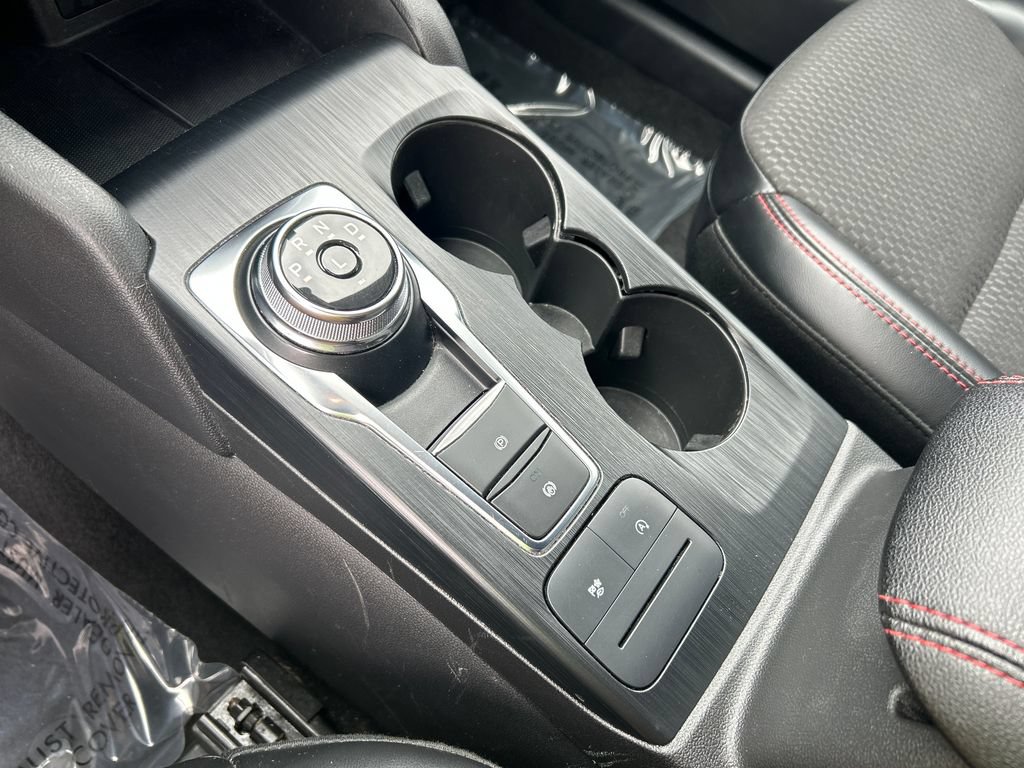 Used 2024 Ford Escape ST-Line AWD/4WD image 25