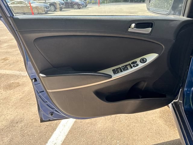 Used 2016 Hyundai Accent SE FWD image 15