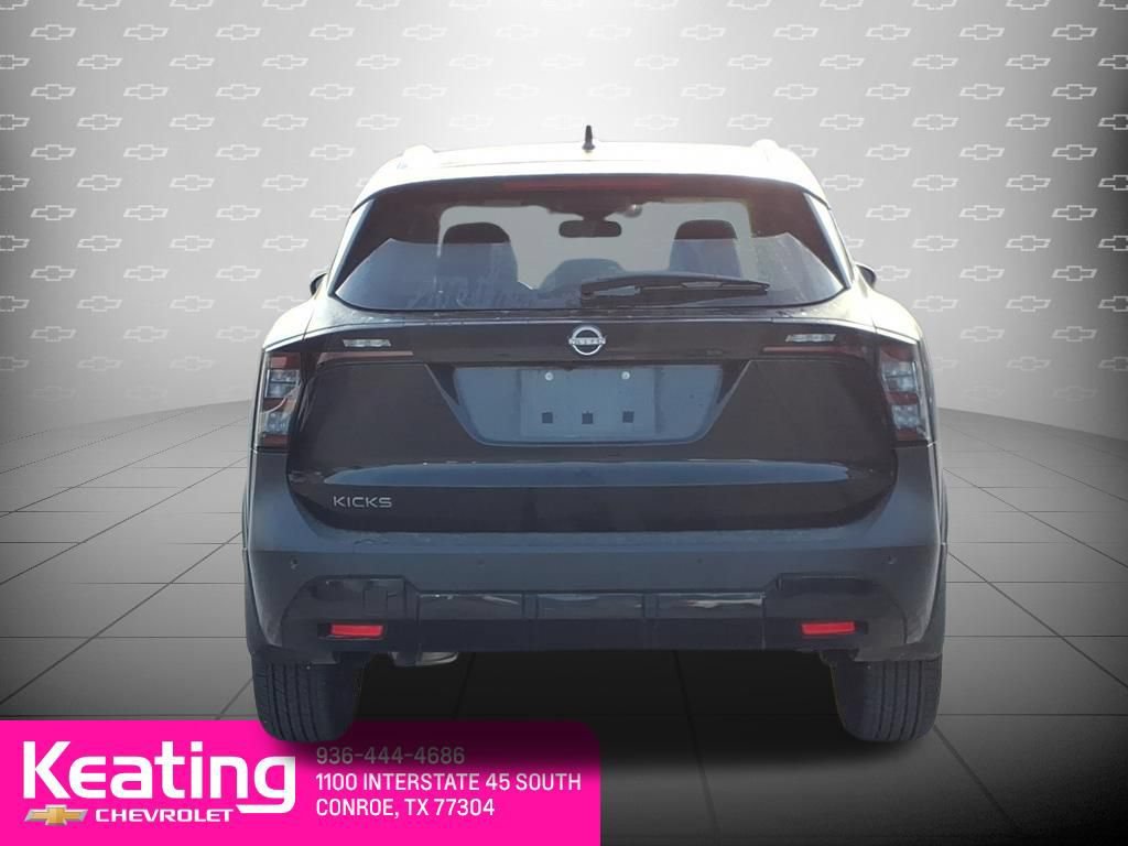 Used 2026 Nissan Kicks SV FWD image 7