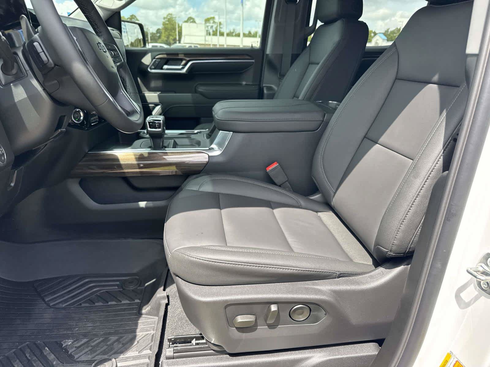 New 2026 Chevrolet Silverado 1500 RST w/ RST All Star Premium Package AWD/4WD image 11