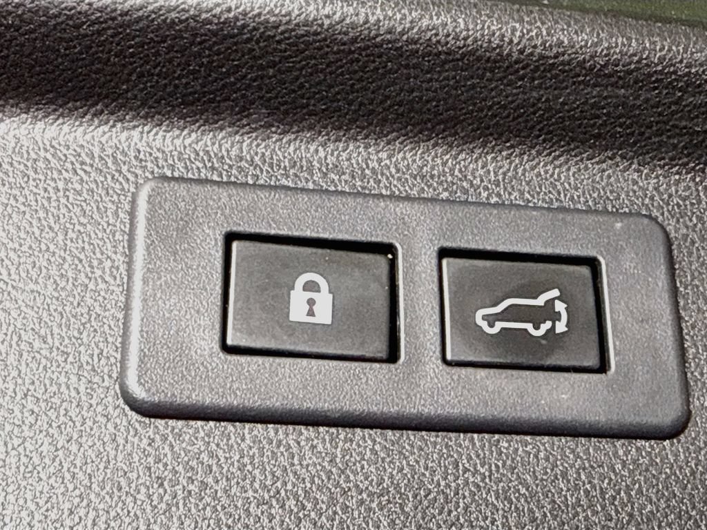 Used 2019 Subaru Forester Premium AWD/4WD image 28