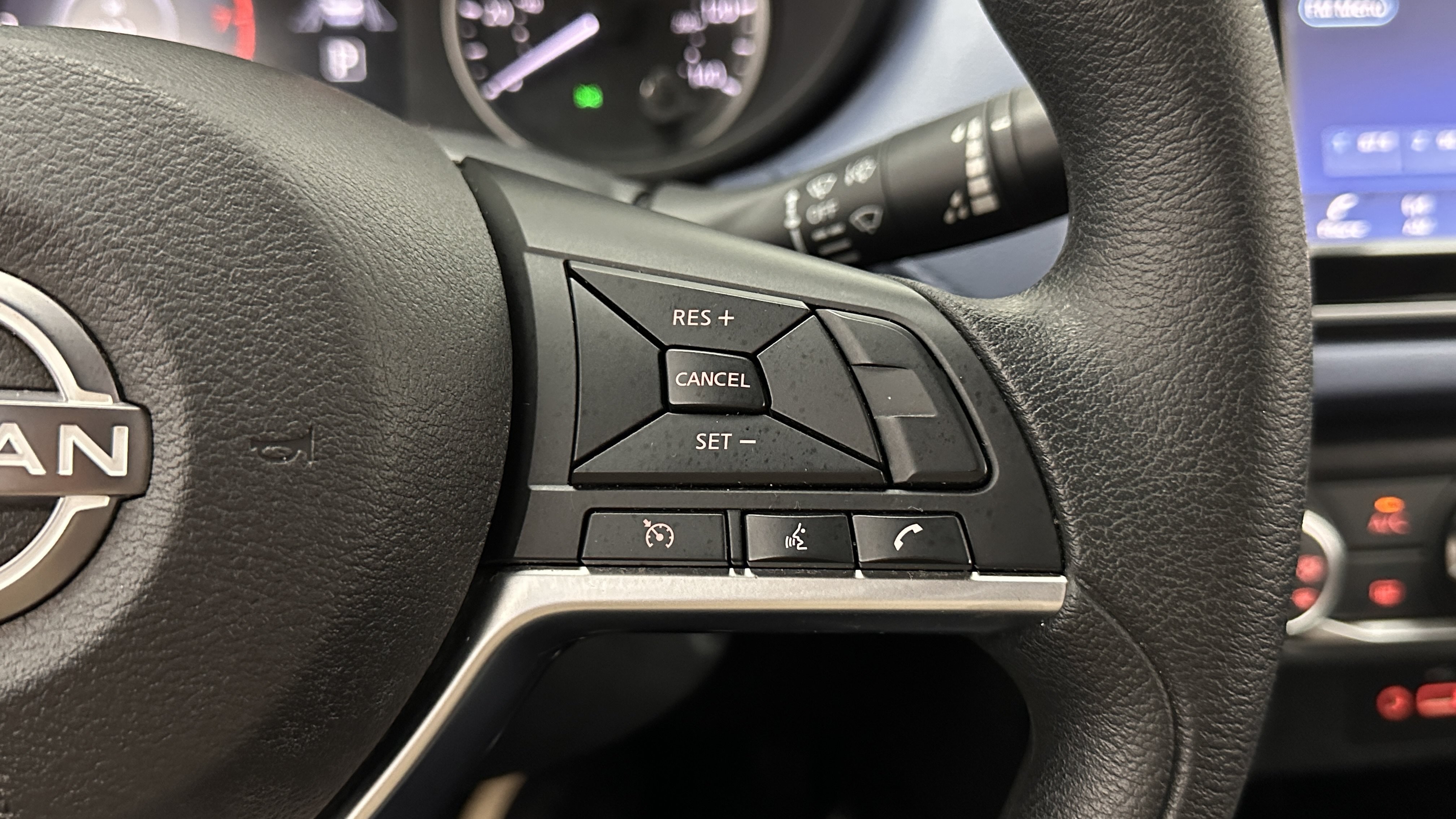 Used 2025 Nissan Versa SV FWD image 22