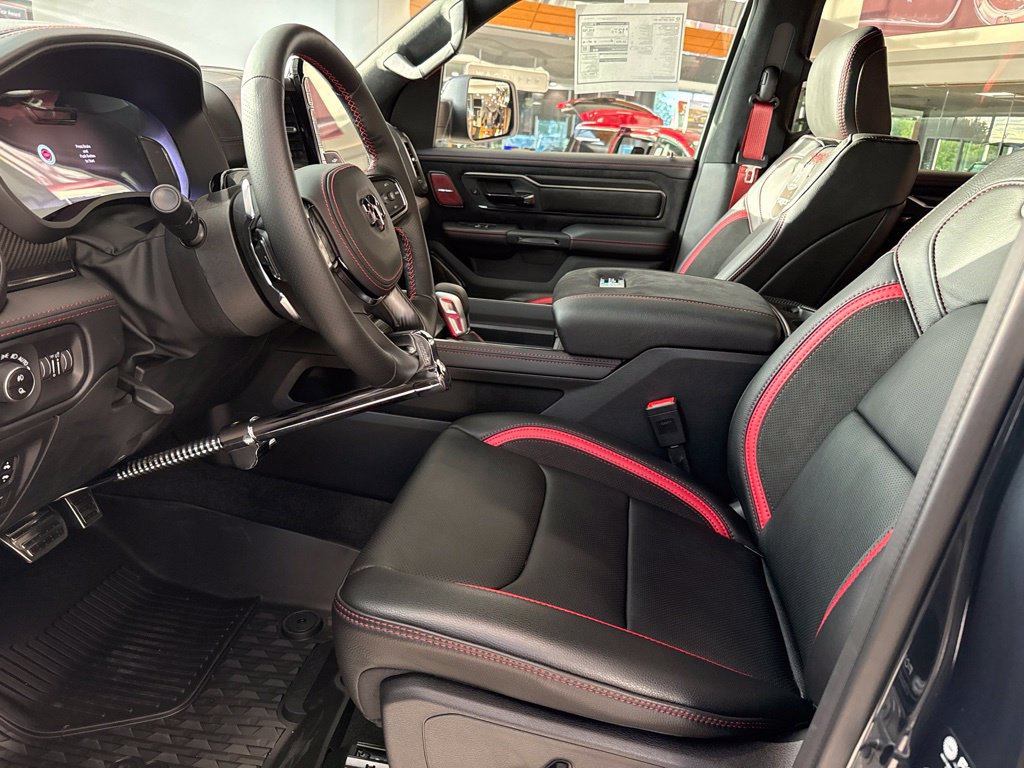 New 2027 RAM 1500 4x4 Crew Cab image 8