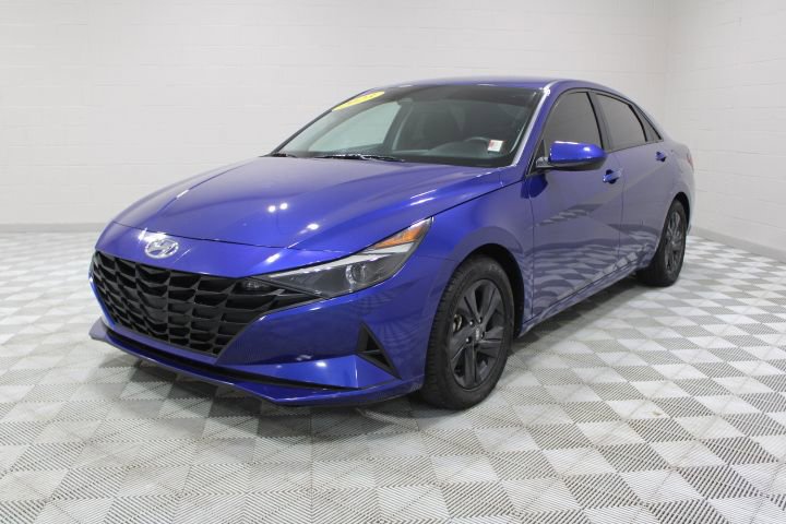 Used 2023 Hyundai Elantra SEL image 7