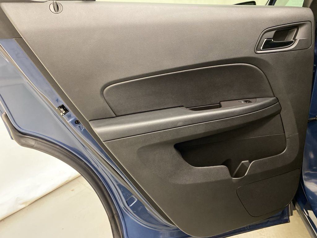 Used 2016 Chevrolet Equinox LT w/ Convenience Package image 12