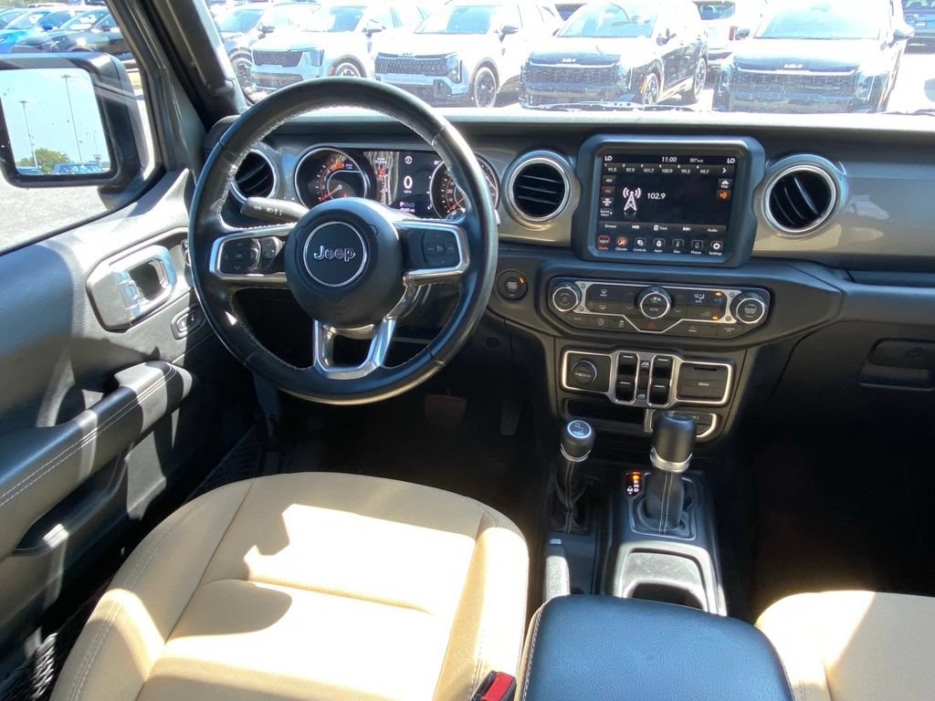 Used 2022 Jeep Wrangler Unlimited Sahara AWD/4WD image 20