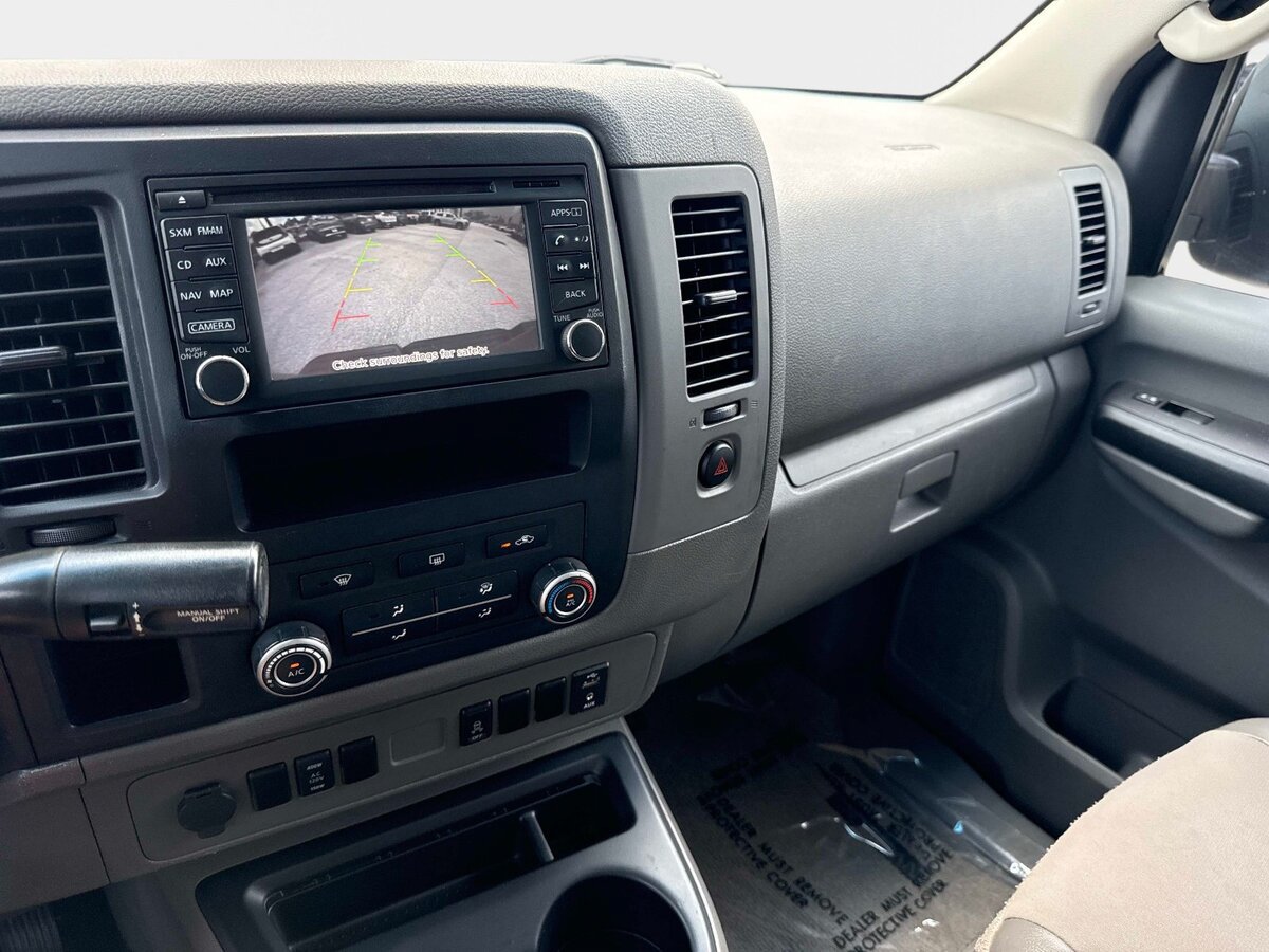 Used 2015 Nissan NV 3500 SV w/ Technology Package RWD image 24