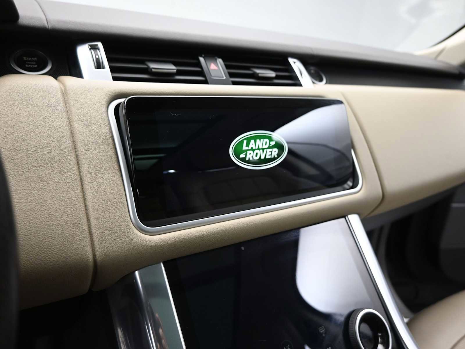 Used 2018 Land Rover Range Rover Sport HSE image 16