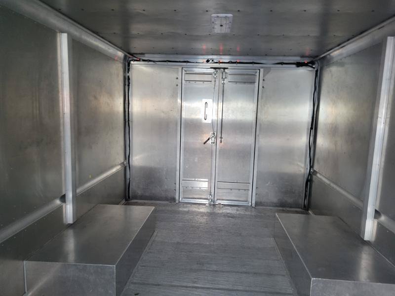 Used 2016 Ford E-350 and Econoline 350 Super Duty w/ A/C Prep Package RWD image 35