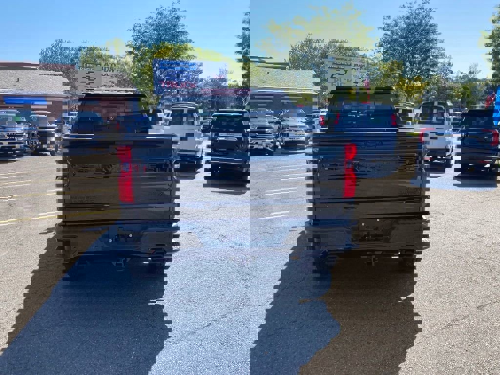 New 2025 Chevrolet Silverado 1500 High Country w/ Midnight Edition image 6