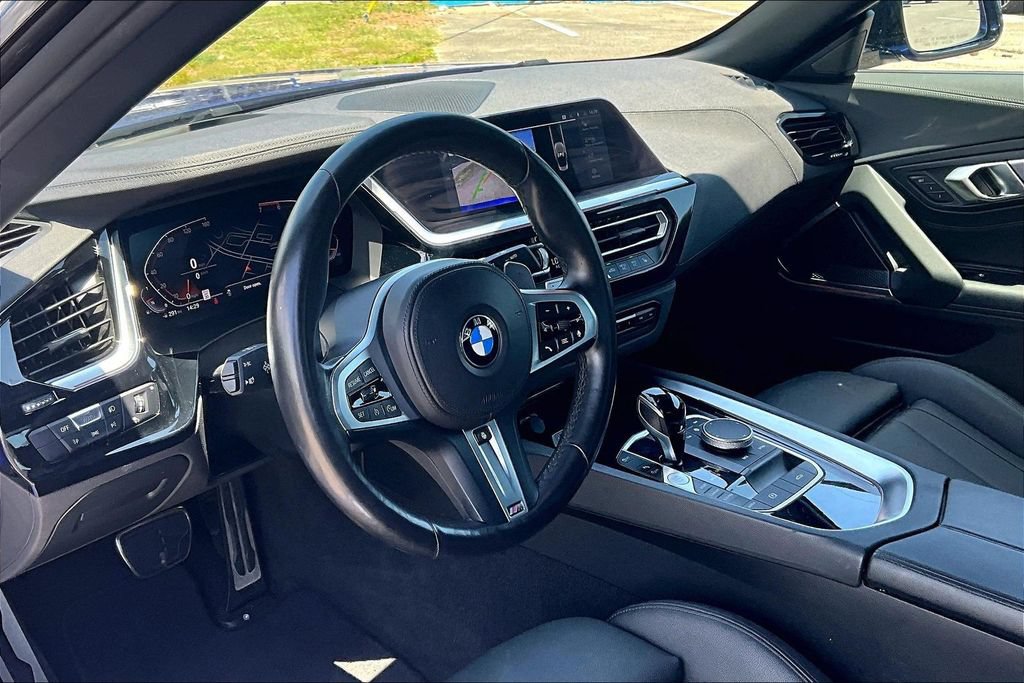 Used 2025 BMW Z4 sDrive30i RWD image 13