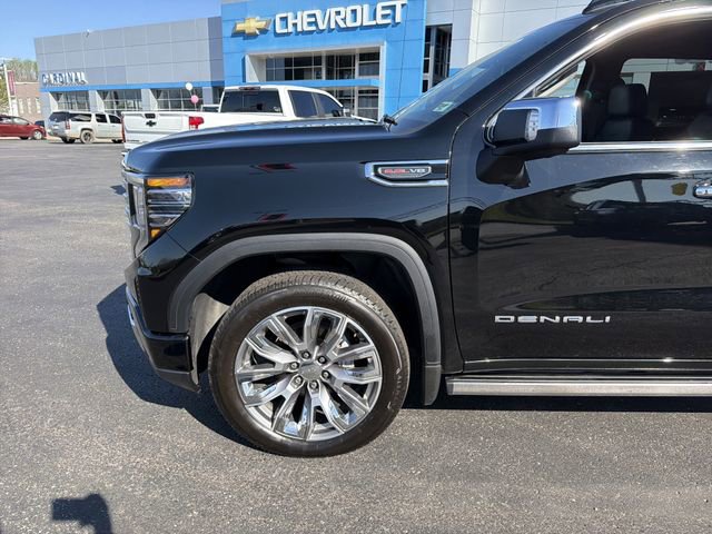Used 2024 GMC Sierra 1500 Denali w/ Denali Reserve Package AWD/4WD image 10