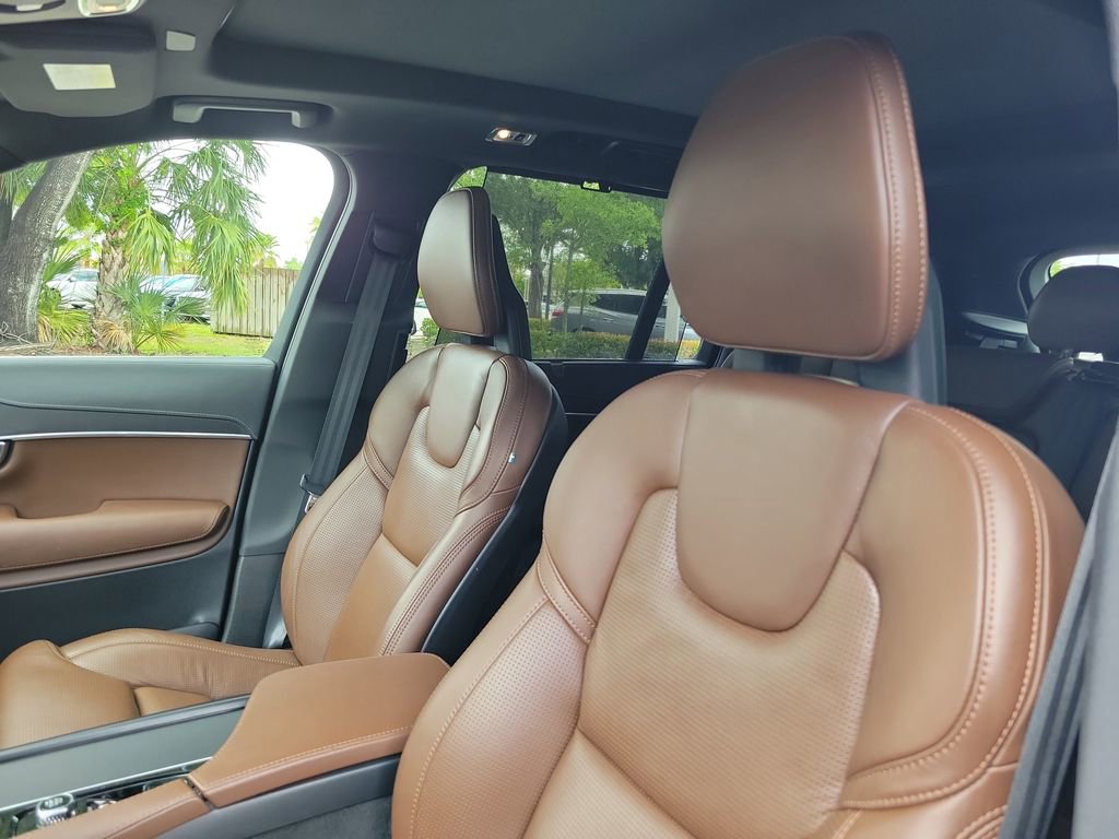 Used 2021 Volvo XC90 T6 Inscription w/ Protection Package Premier image 23