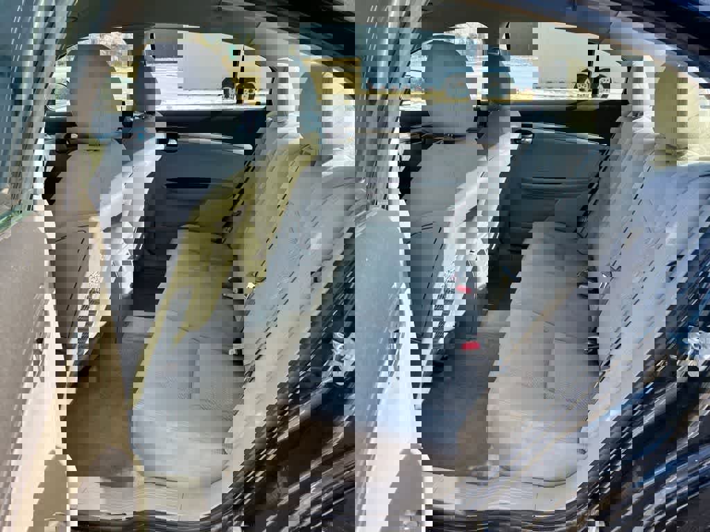 Used 2008 Saturn Aura XE w/ Preferred Package image 29